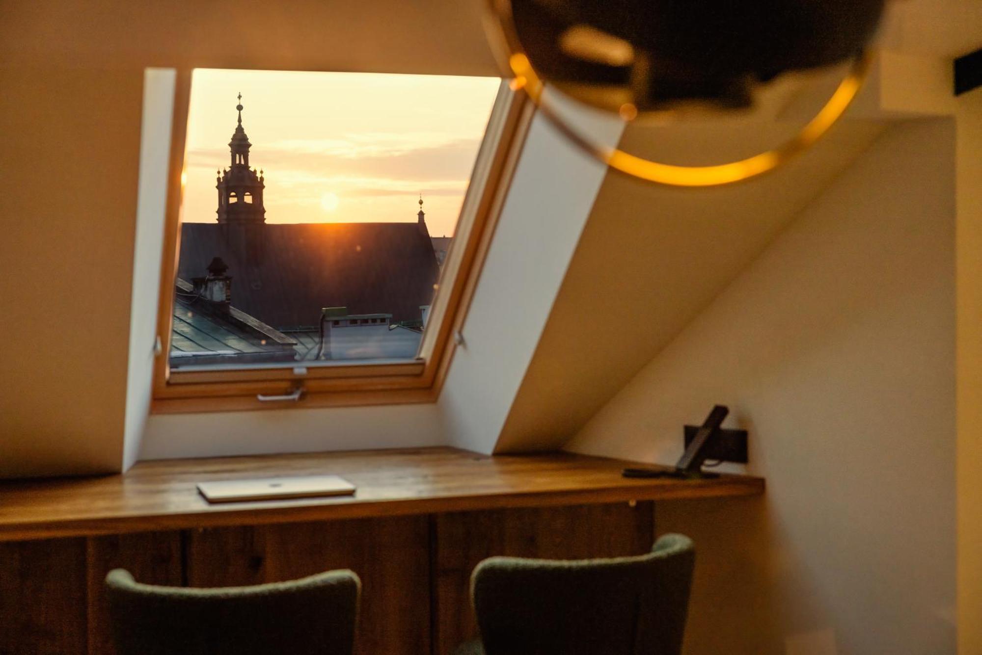 Nomadic Urban Premium Suites Krakau Buitenkant foto
