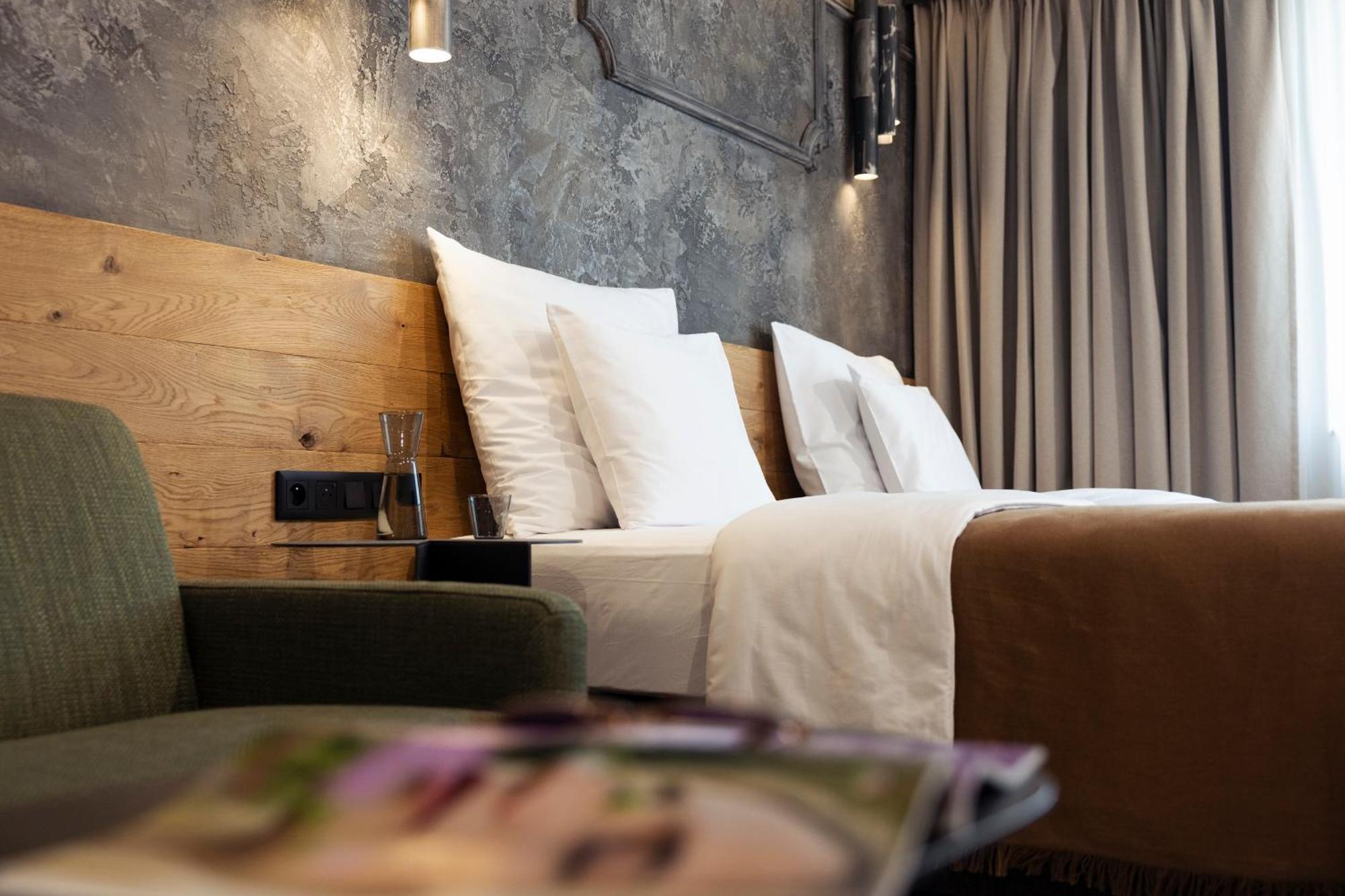 Nomadic Urban Premium Suites Krakau Buitenkant foto