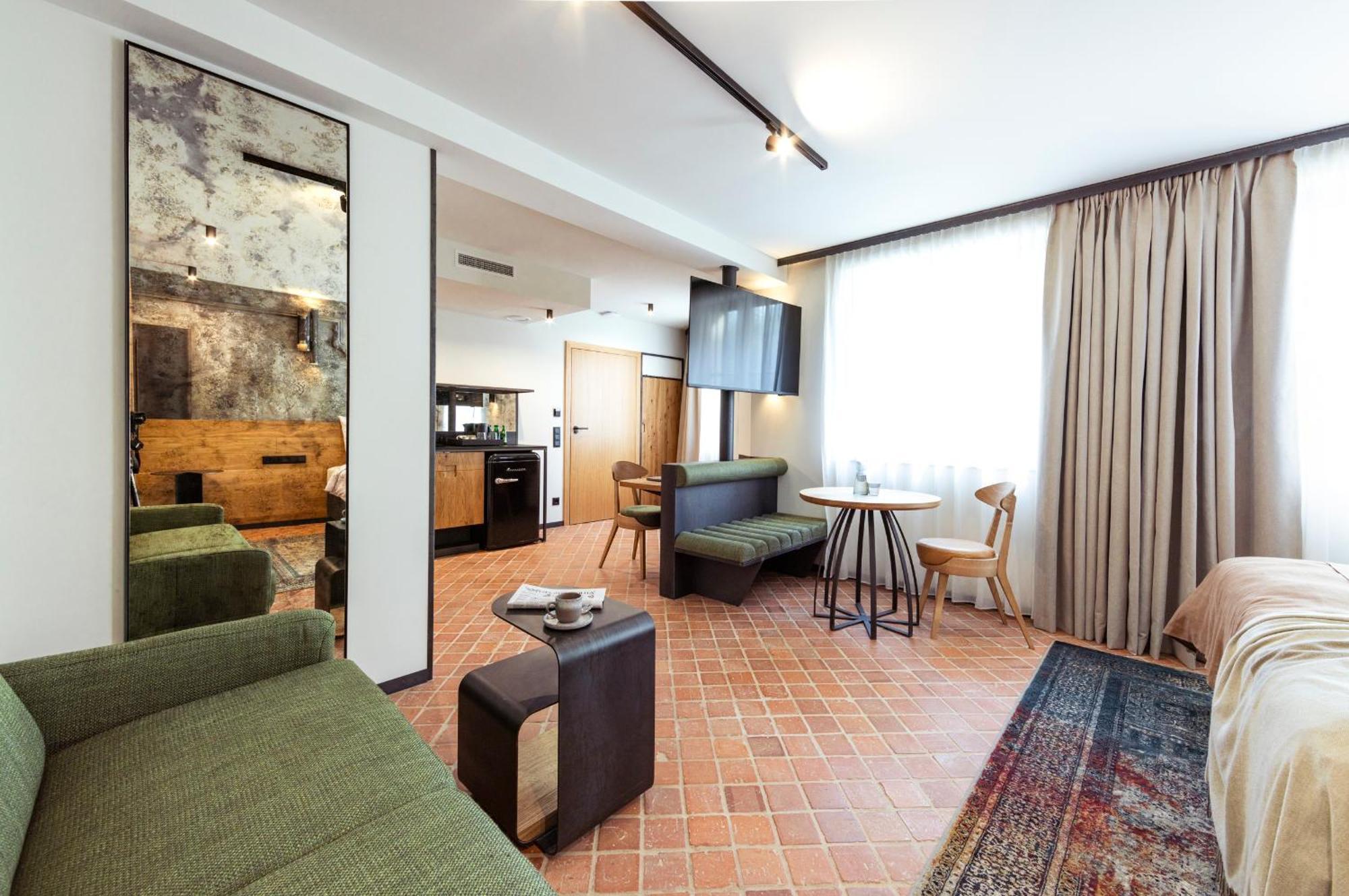 Nomadic Urban Premium Suites Krakau Buitenkant foto